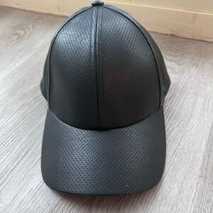 Aritzia Wilfred Free Leather Hat